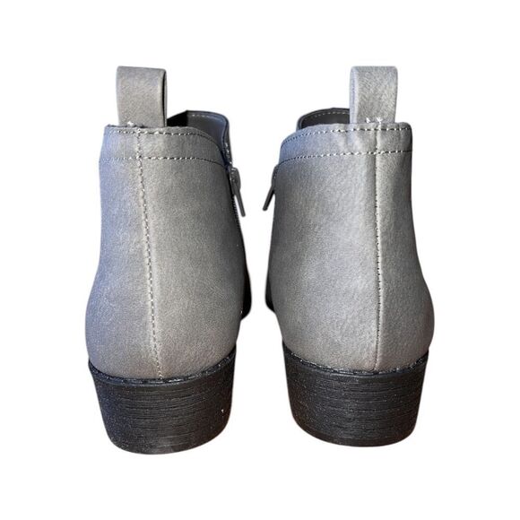 Sun & Stone Cadee Grey Fashion Faux Leather Booties Women’s Size 8M - Picture 6 of 10